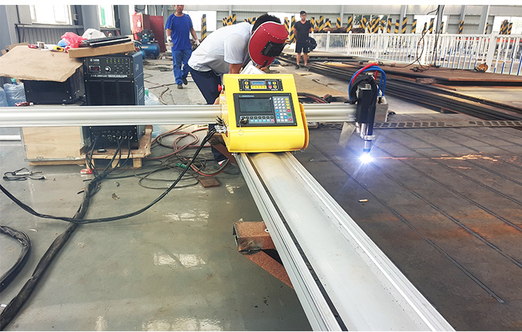 便攜式數控等離子切割機 便攜式數控等離子切割機