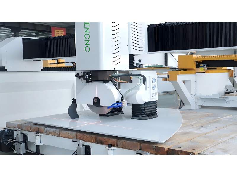 好用的五軸5+1橋切機(jī)生產(chǎn)廠家-佳梆數(shù)控